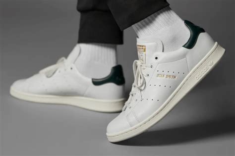 Stan Smith Original Desain & Model Terbaru 2024 .